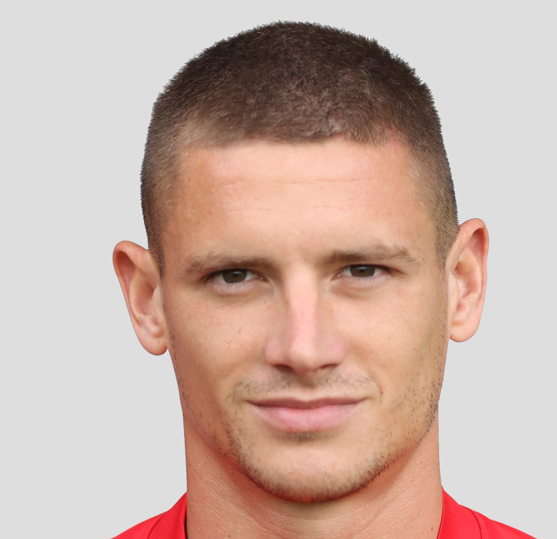 https://img.cqyzxlzx.com/img/football/player/b4e4329b846a355a66f3e83626b2a86a.jpg